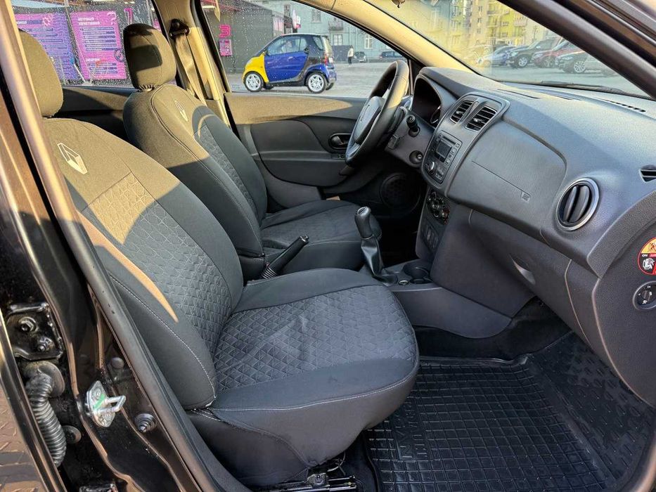 Renault Logan 2014 1.5 дизель продаж або під виплату.