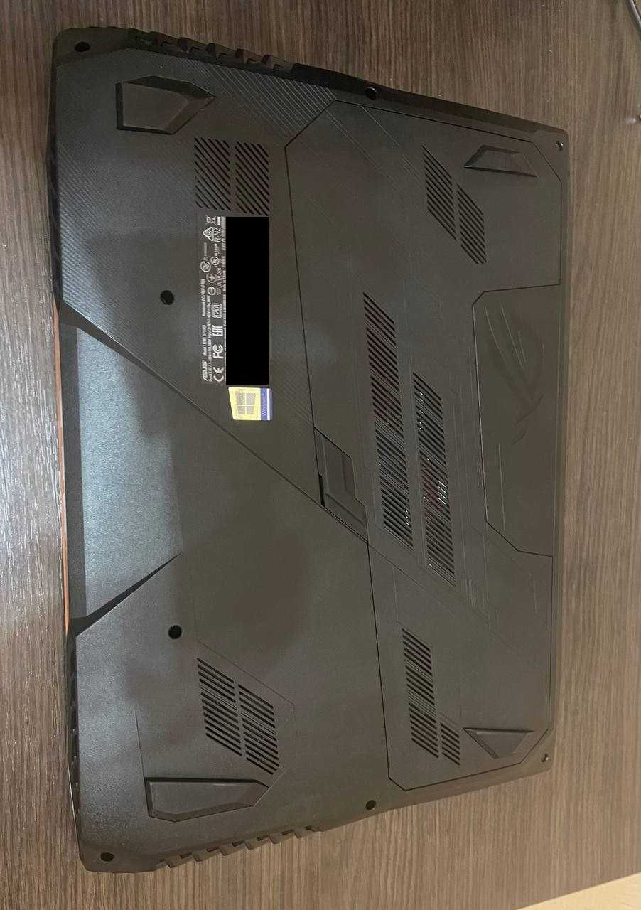 Ігровий ноутбук Asus ROG Chimera G703GI [G703GI-E5061R] i9-8950HK