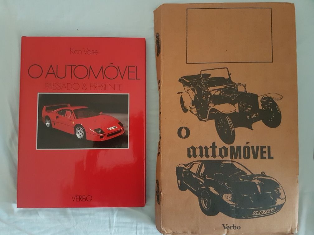Livro  de automoveis antigos.