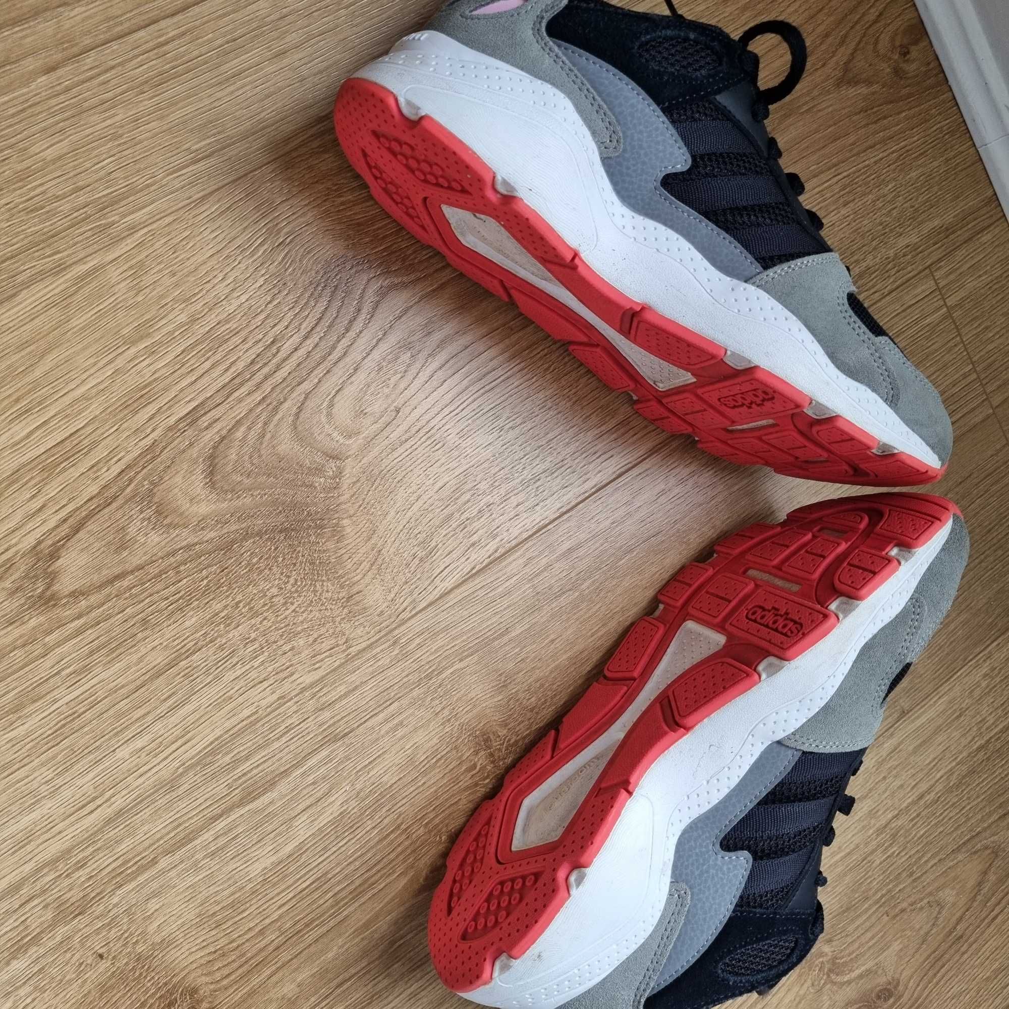 Ténis Adidas 41 cloud foam