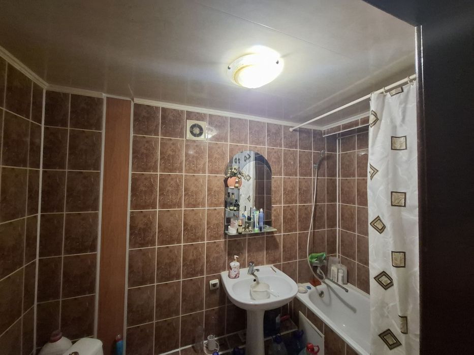 Продам 3 к. квартиру,  Центр