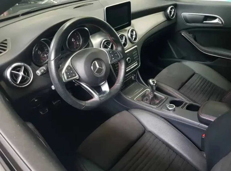 Material Mercedes Cla 180Cdi ano 2017