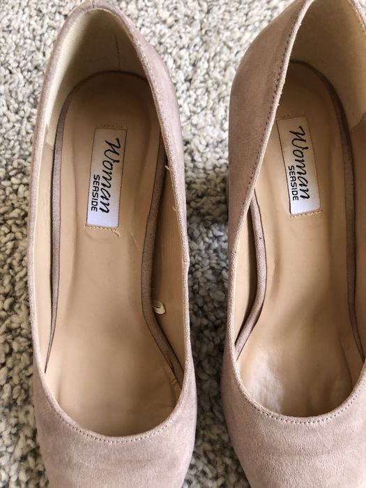 Sapatos de salto alto