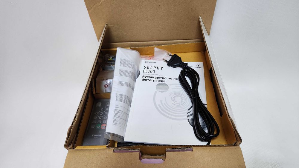 НОВЕ Принтер Canon SELPHY DS700