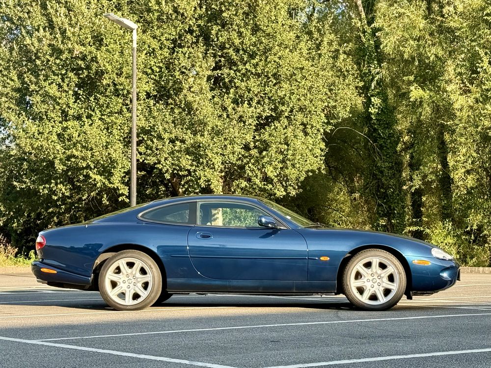 Jaguar XK8 4.0i v8  €FIXO€