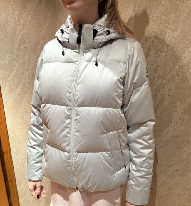 Пуховик Adidas.