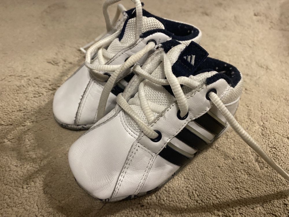 Buciki Adidas R 19