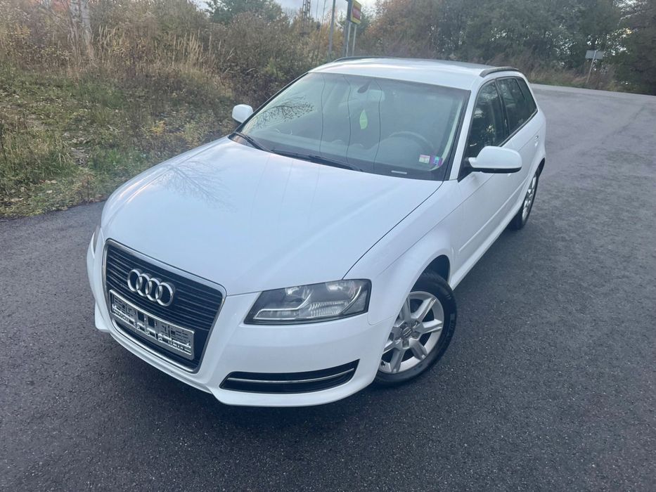 Audi A3 Sportback Klimatronik Alufelgi Start-Stop Parktronik