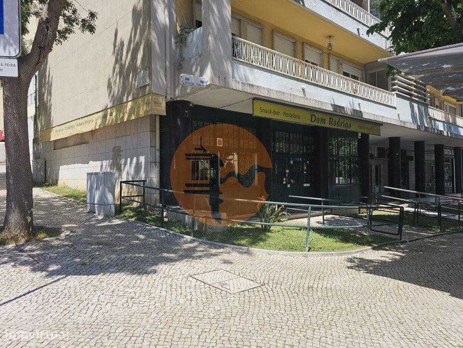 Vende-se Restaurante Pastelaria Fabrico próprio, Dom Rodrigo em Alv...