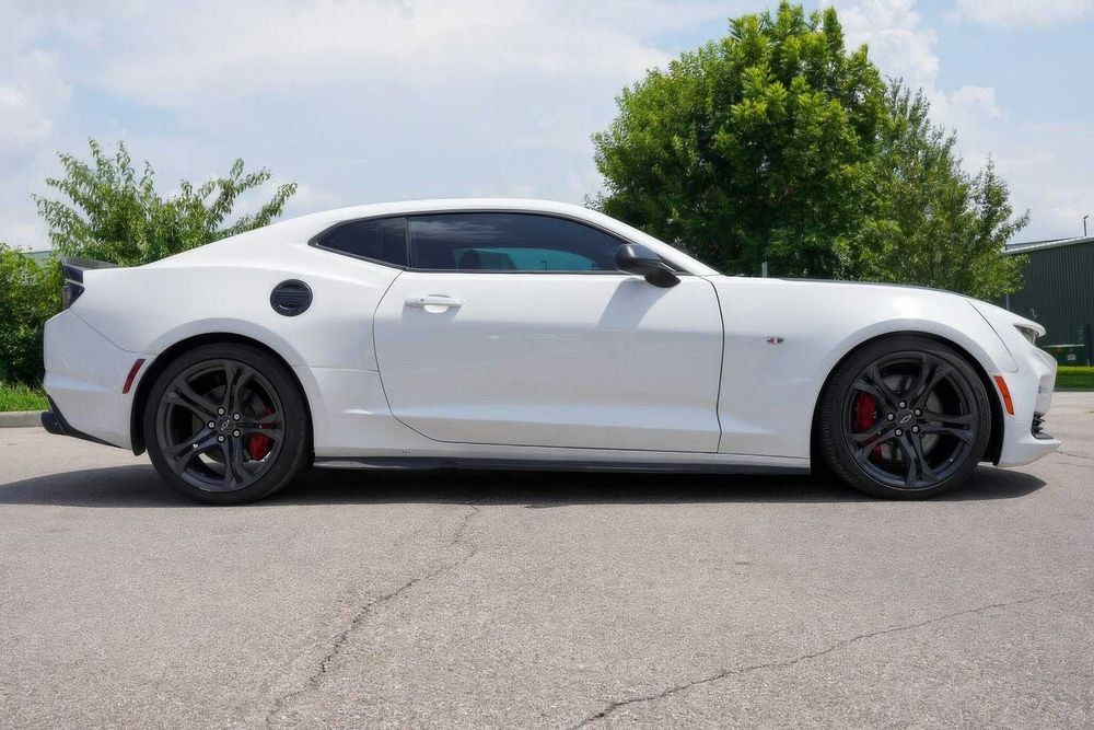 Chevrolet Camaro 1SS Coupe      2020