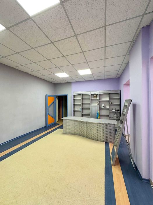 Продається комерційне приміщення, у пішій доступності до центру міста