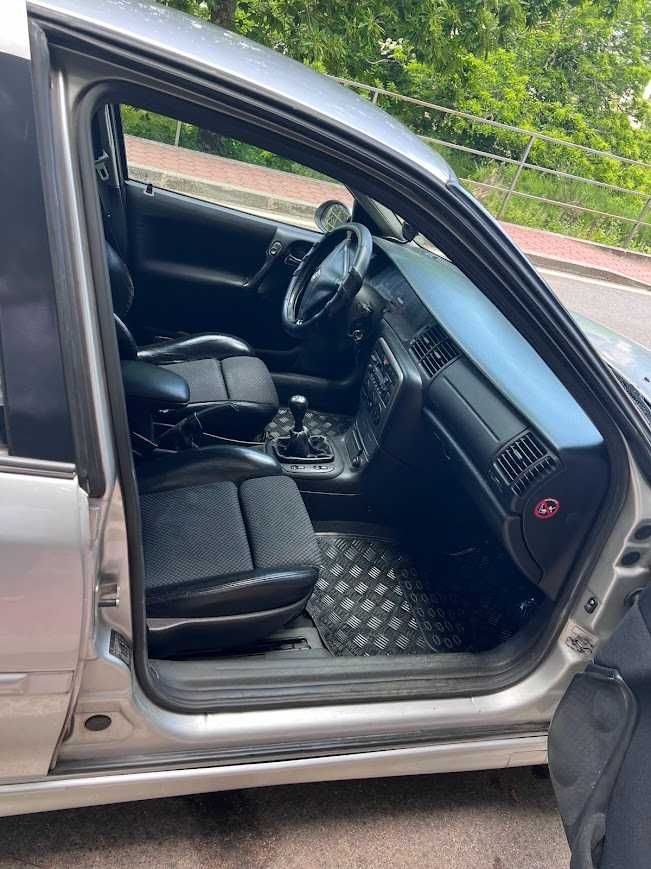 Opel Vectra Sport DTI 2.0 Ano 2001 Poucos KM para o ano