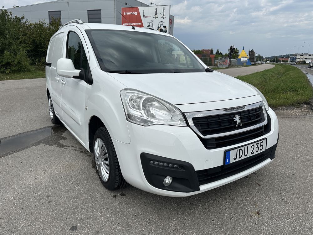 PEUGEOT PARTNER 2015/16 1.6 hdi 90km originalny przbieg  klima