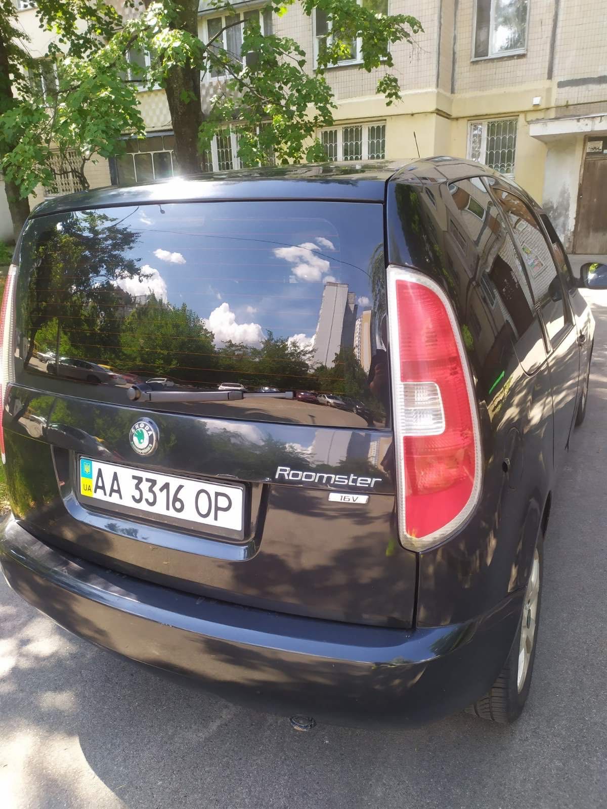 Автомобiль Skoda Roomster