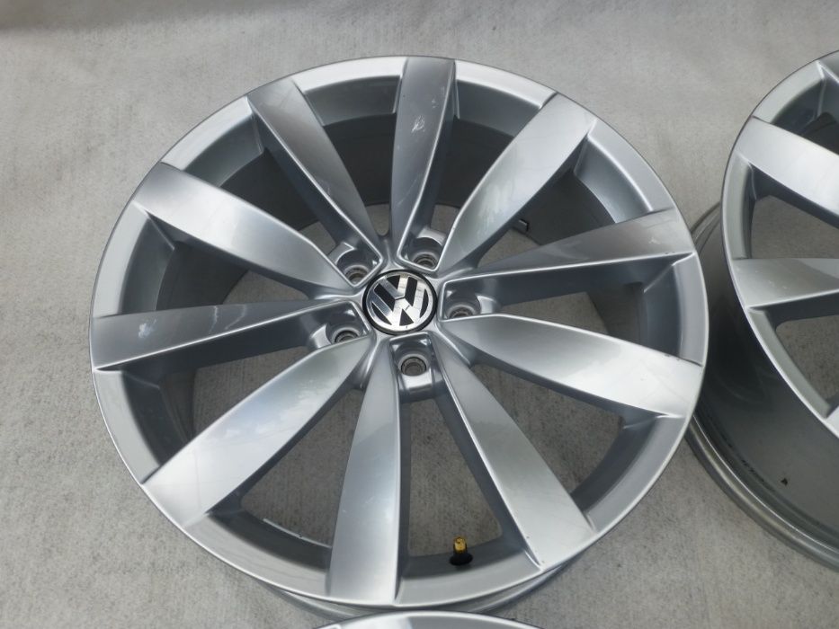Felgi VW Scirocco GOLF 6 7 R20 R32 PASSAT B8