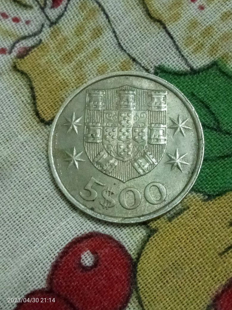 Vendo moeda de 5 escudos