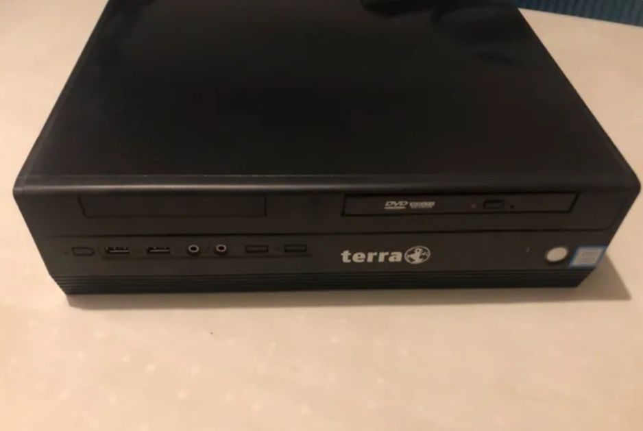 Computador i3 8100