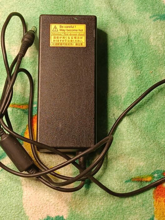 Зарядне до ноутбука блок живлення TOSHIBA 19V 6.32A 120W (5.5×2.5mm)