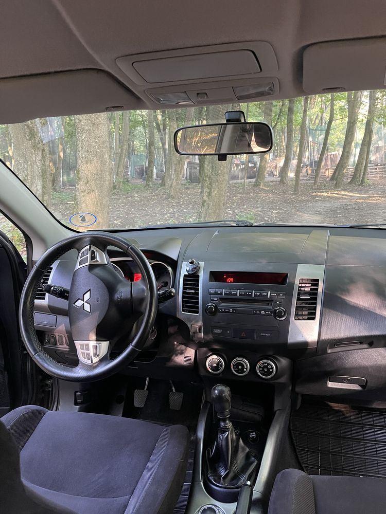Mitsubishi Outlander xl2009