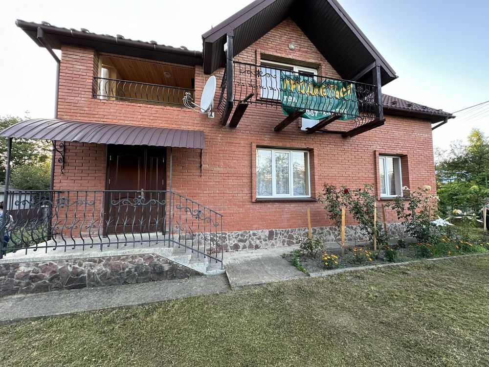 Продаж котеджа в мальовничному с. Нова Липівка