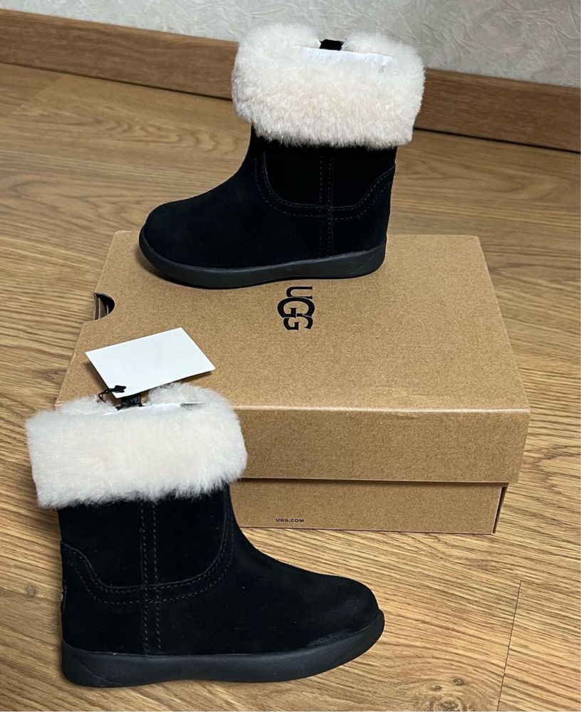 Дитячі черевики Ugg