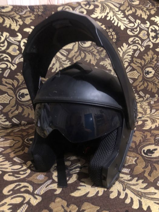 В продажі 4 шлеми самовивіз