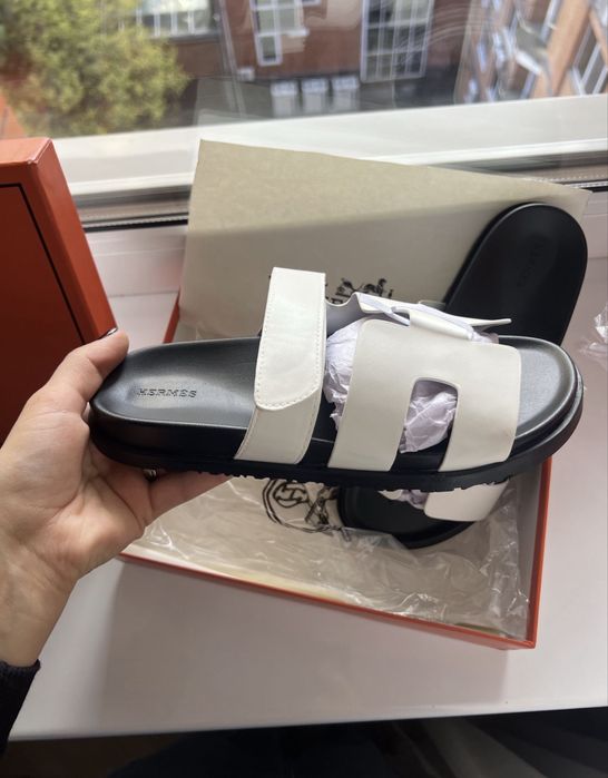 Шльопанці Hermes Chypre