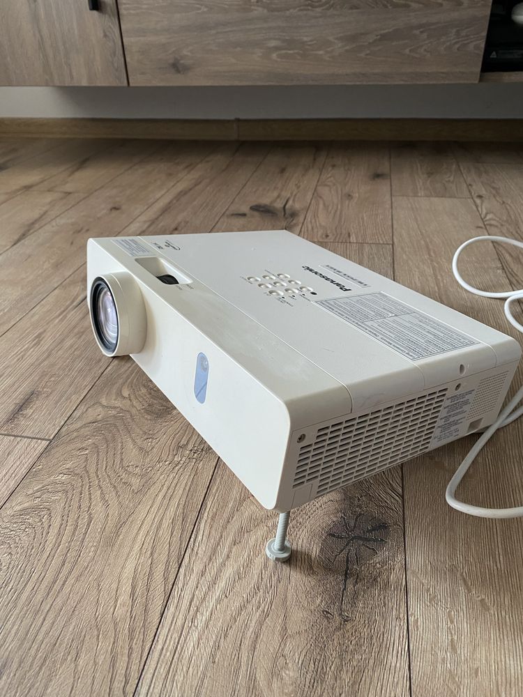 Projektor Panasonic VW345N WXGA