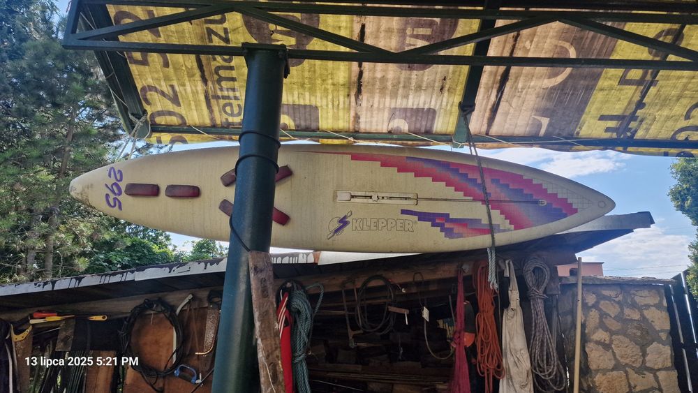 Deski windsurfingowe plus różny osprzęt