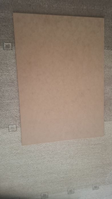 Teczka na rysunki firmy Leniar dla papieru B2 i narzędzia rysownicze