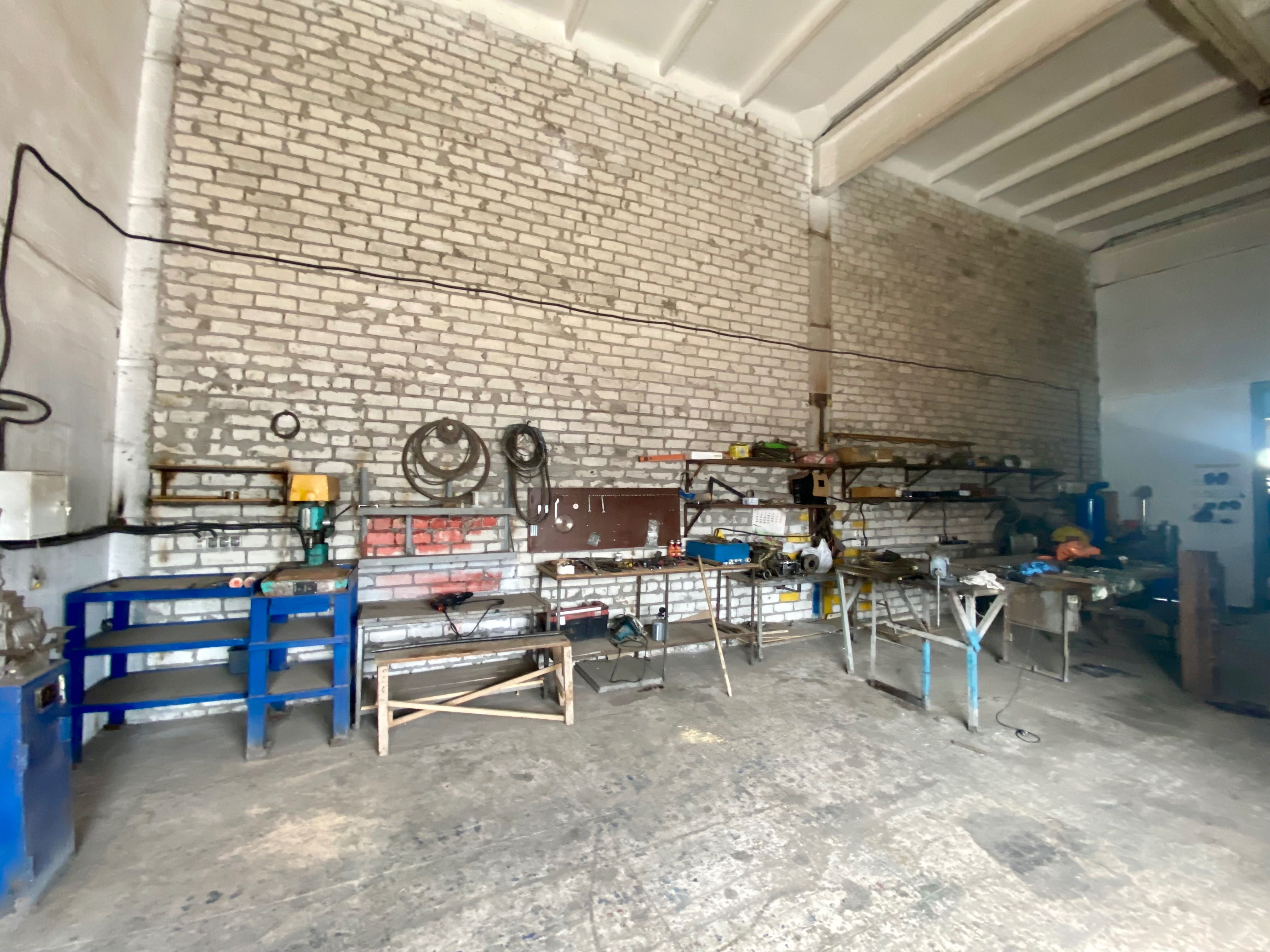 Продаж майнового комплексу підприємства в промзоні,
на Казарського. С2