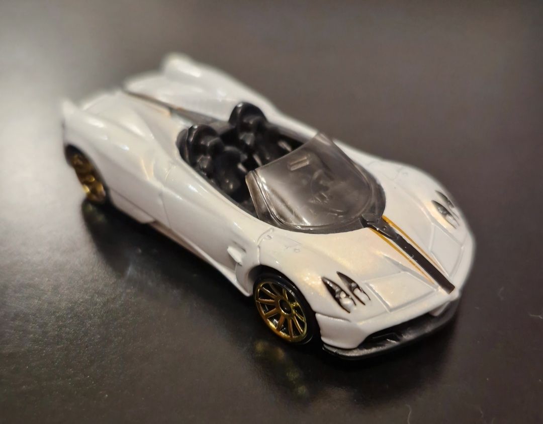 Hot wheels pagani huayra
