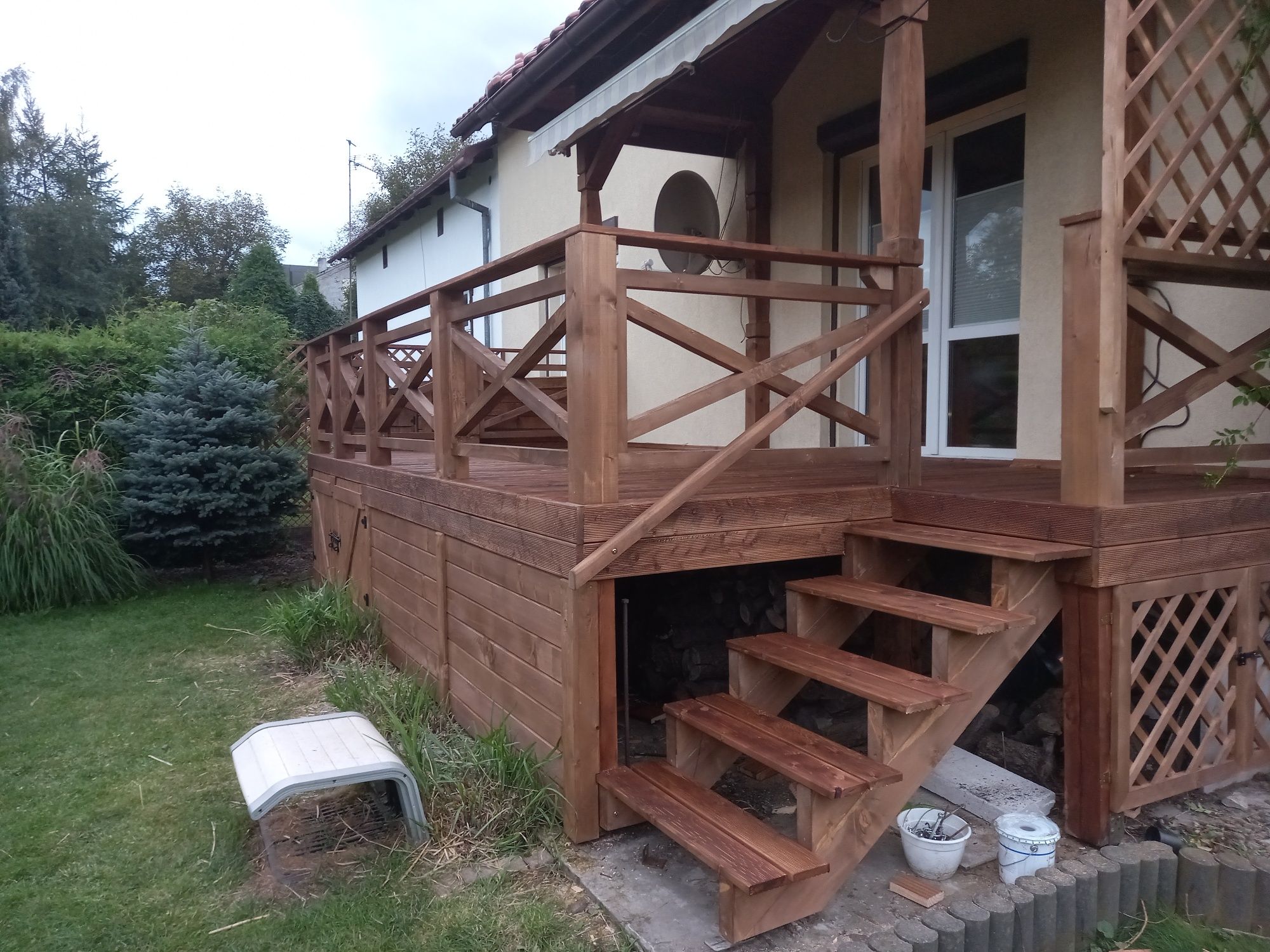 zadaszenie tarasu / pergola / taras drewniany / altana