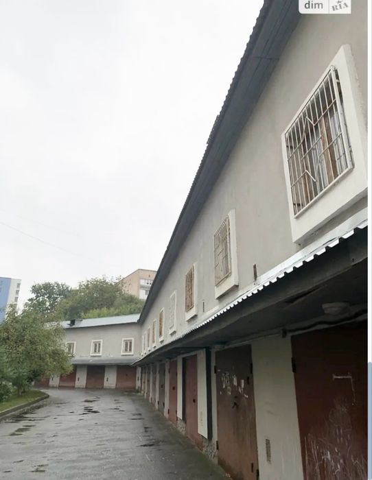 Продається гараж на Дружбі