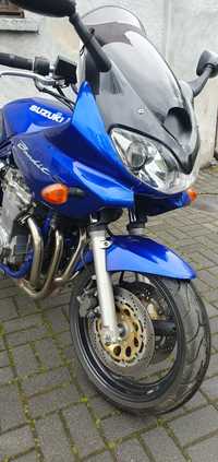 Banadit 600  na kat A2  podobny do hornet 600 cbf 600 fazer 600