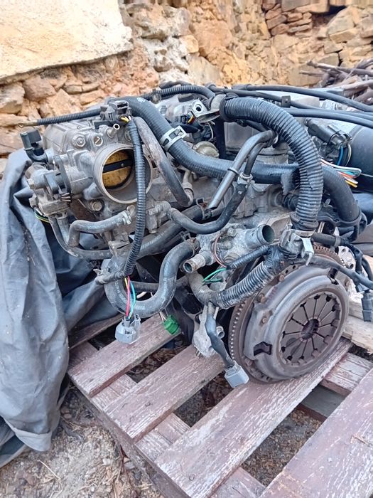 Vendo motor Honda civic 1.4 16v esta bom preço