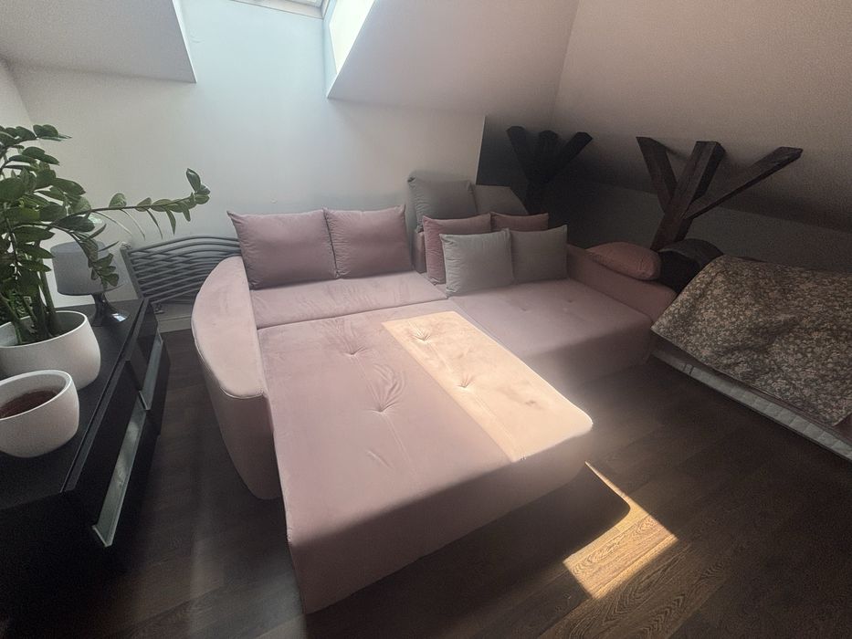 Sofa rozkladana welurowa pudrowy róż