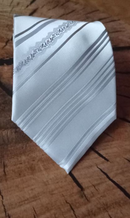 Angelo di Monti jasny krawat ślub wesele poprawiny