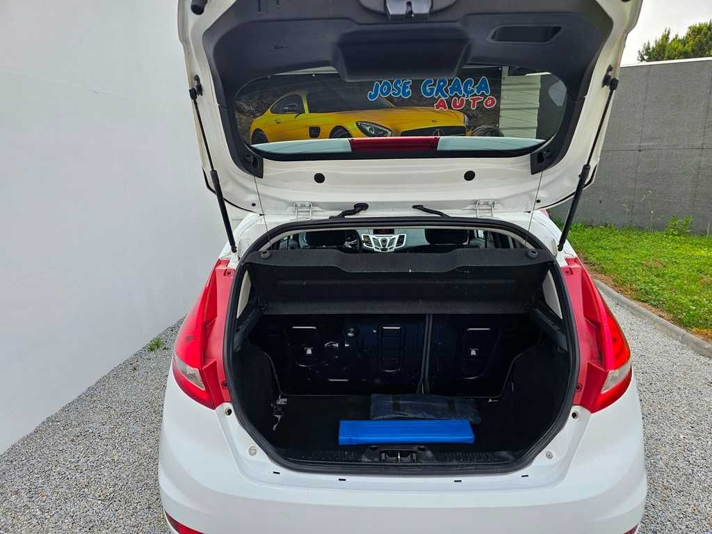 Ford Fiesta 1.25i 80Cv Titanium 09/2011