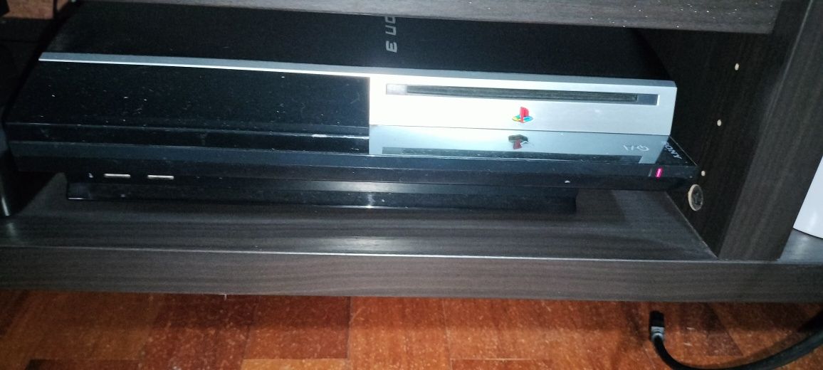 Vendo PlayStation 1,2,3 e 4 novo preço