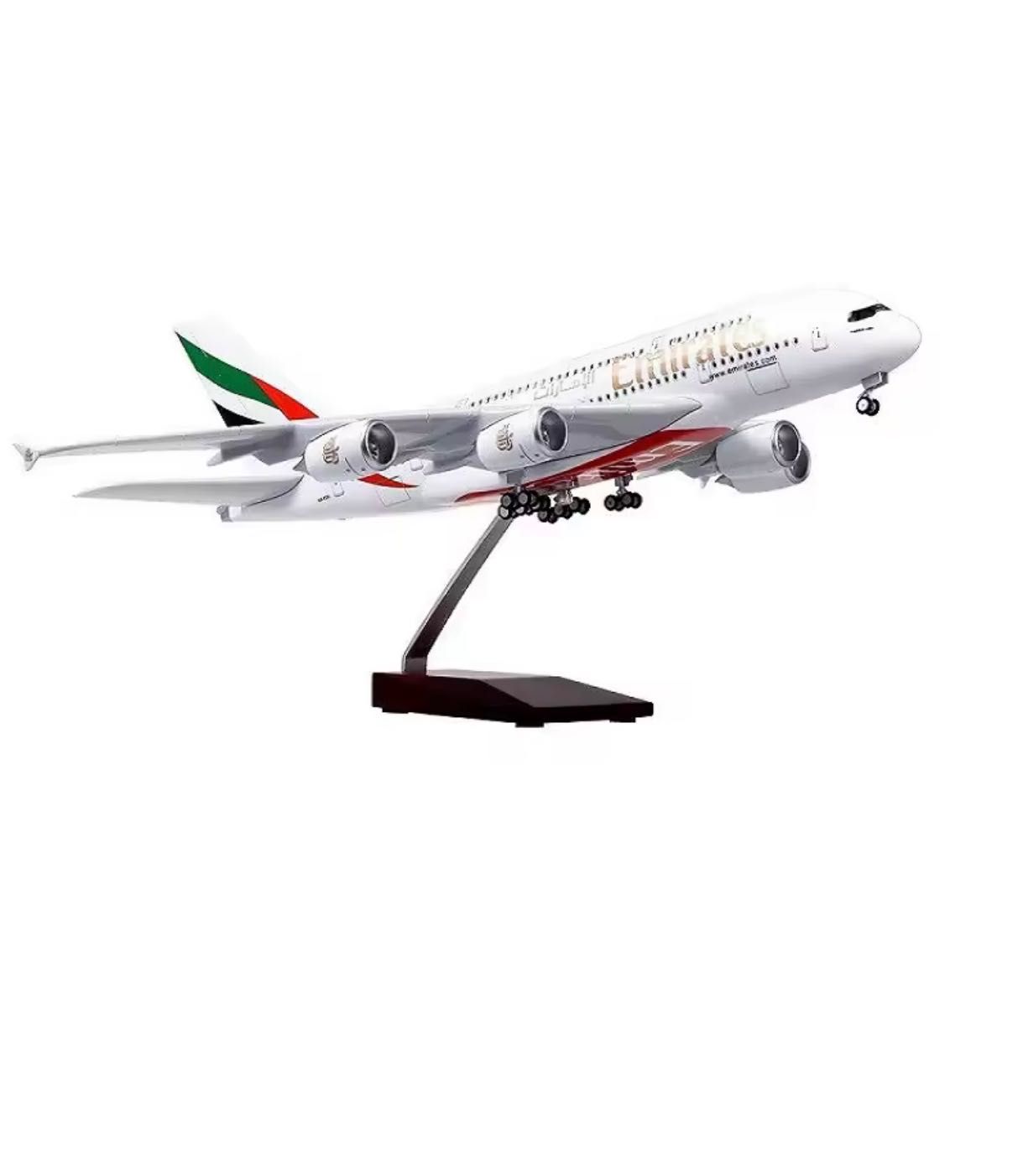 Emirates Airlines Airbus A380-800, com luz led na cabine do modelo