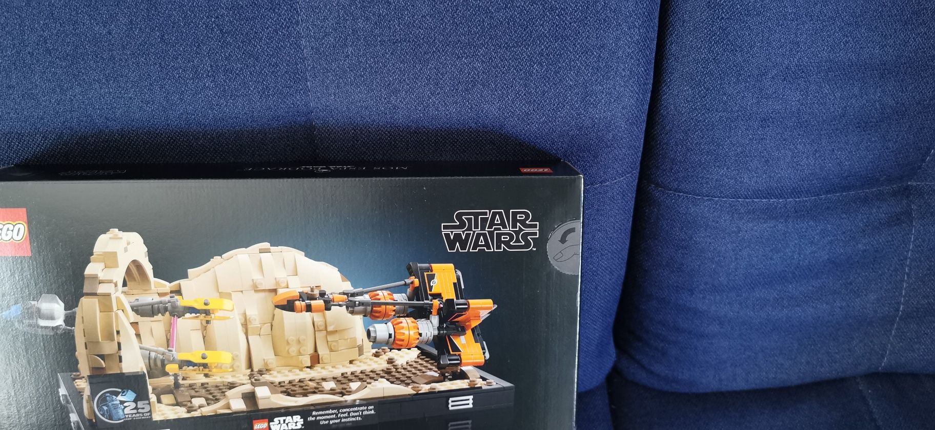 Lego Star wars 75380 Diorama wyścig ścigaczy w Mos Espa Nowy zestaw