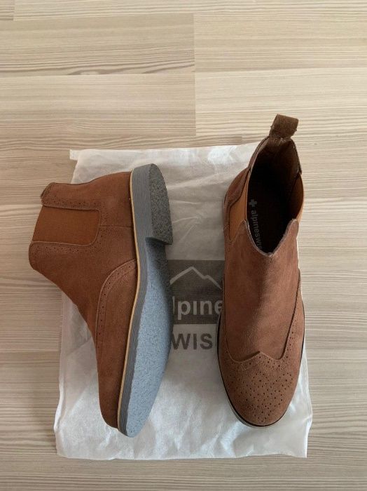 Високі туфлі замша Alpine Swiss Chelsea 42,5 - 43р, 275мм, НОВІ!