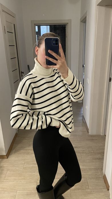 Светр у смужку