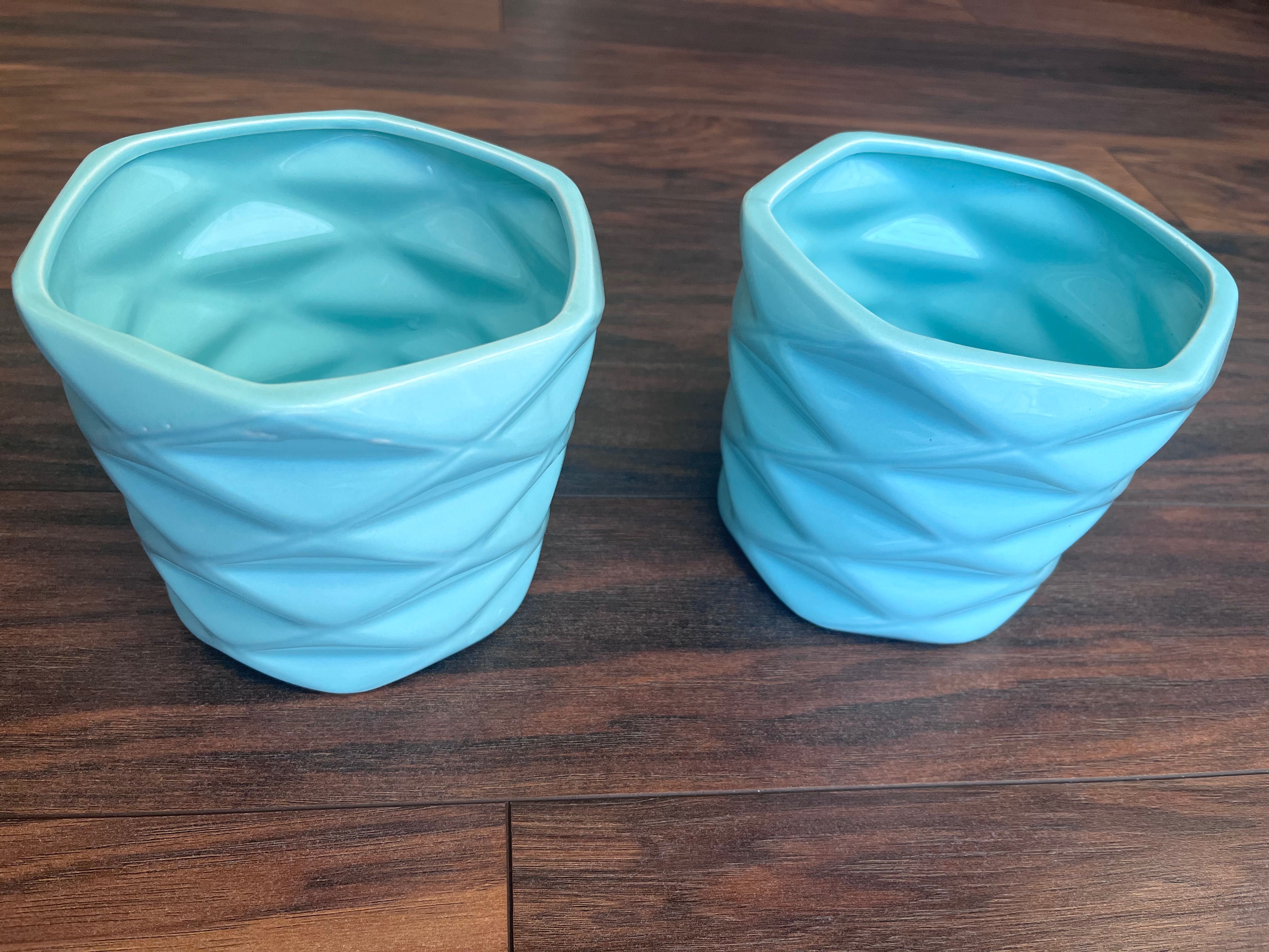 2 osłonki geometryczny kształt ceramiczne