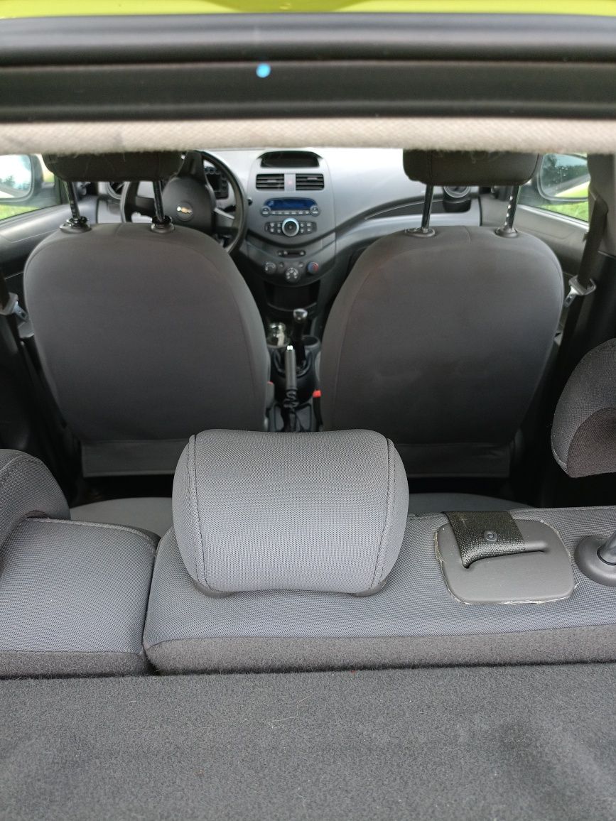 Chevrolet Spark samochód osobowy