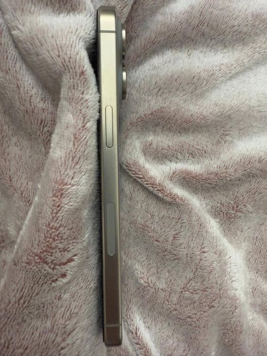 Iphone 15 pro max 256 gb e-sim