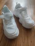 Buty oddychające z wkładką 23 cm