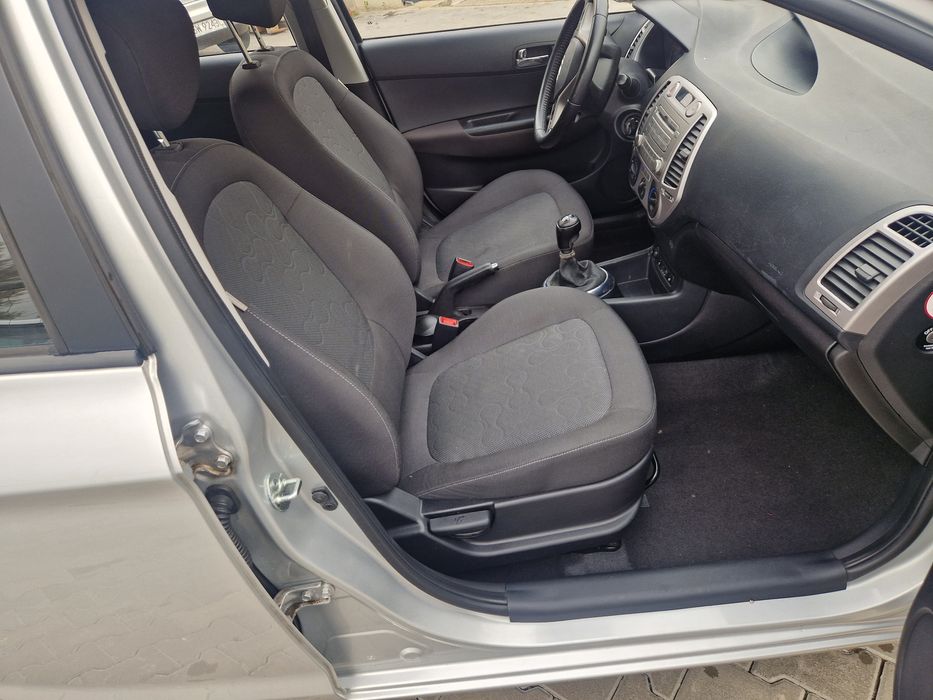 Hyundai i20 2011 Rok 1.4 Benzyna stan bardzo dobry