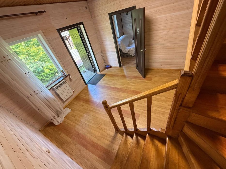 Будинок з банею в Петрушках